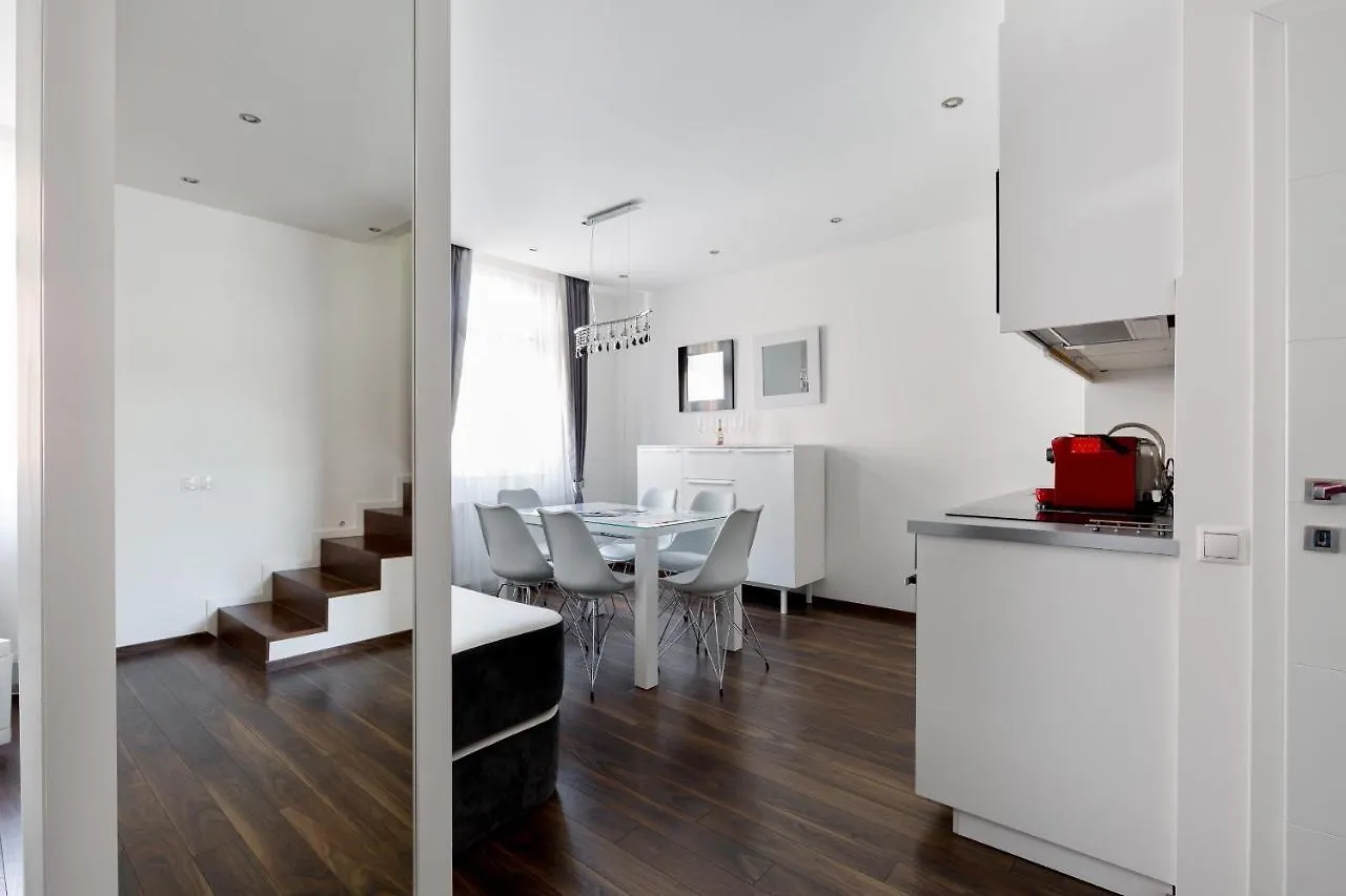 Apartment Budapest Central Square 2 Bedrooms Suite - Michaelides Residences Ungarn